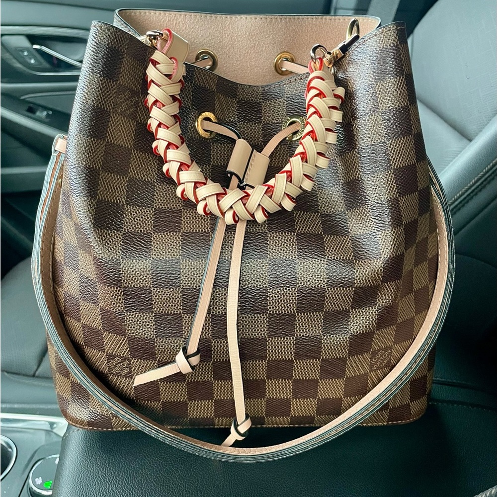 Louis Vuitton Neonoe MM